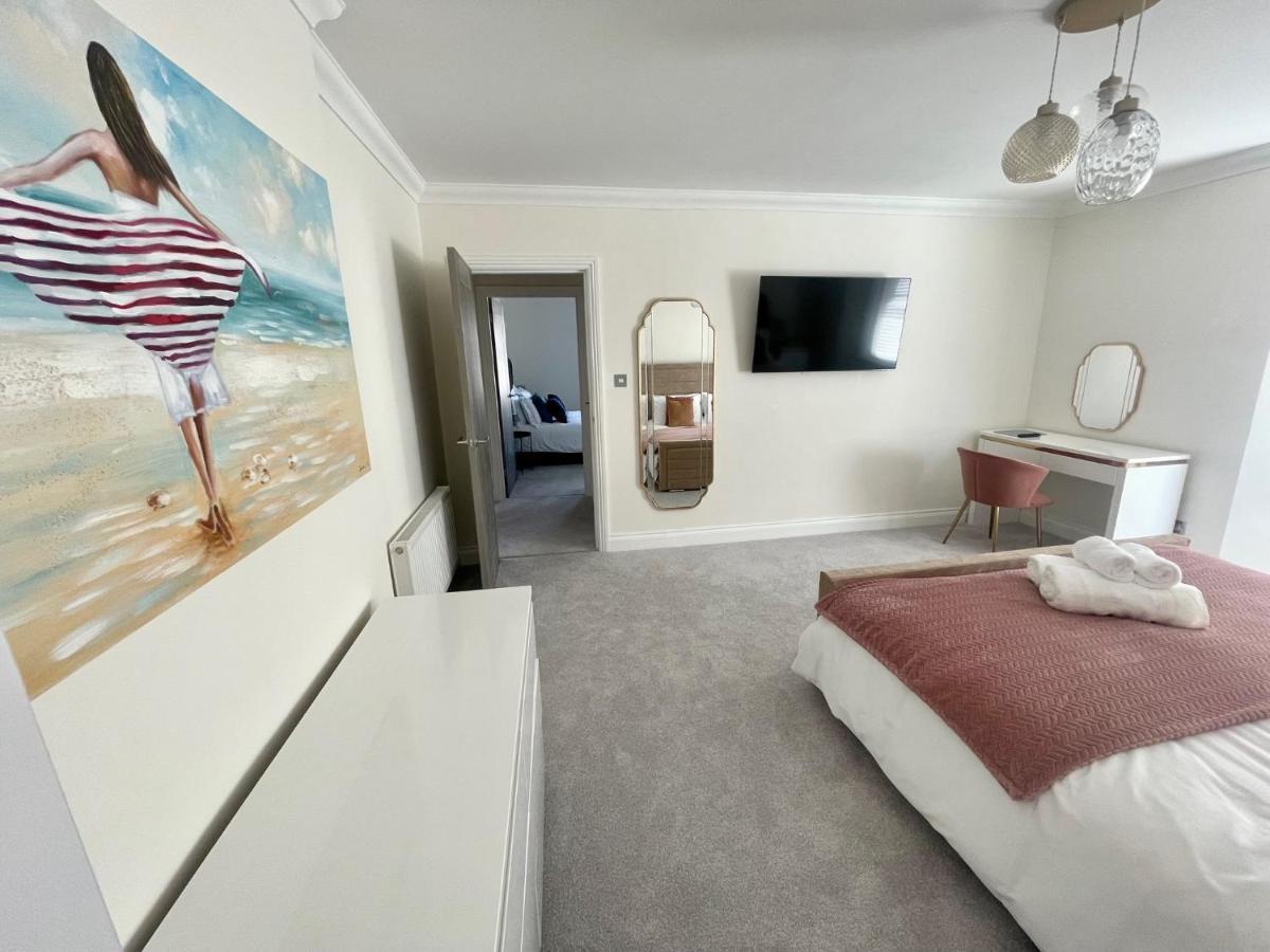 Exquisite Apartment, Stone Throw From The Beach 伯恩茅斯 外观 照片